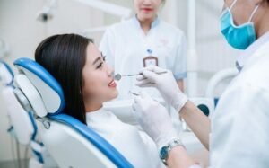 Tìm hiểu kỹ thuật làm răng sứ hiện đại tại nha khoa